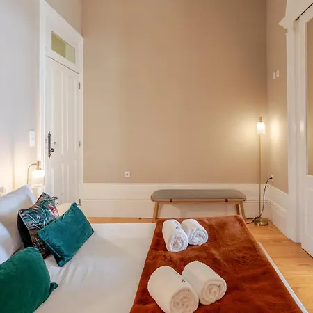 Apartament Classic Meets Modern - Downtown Balcony Retreat Porto